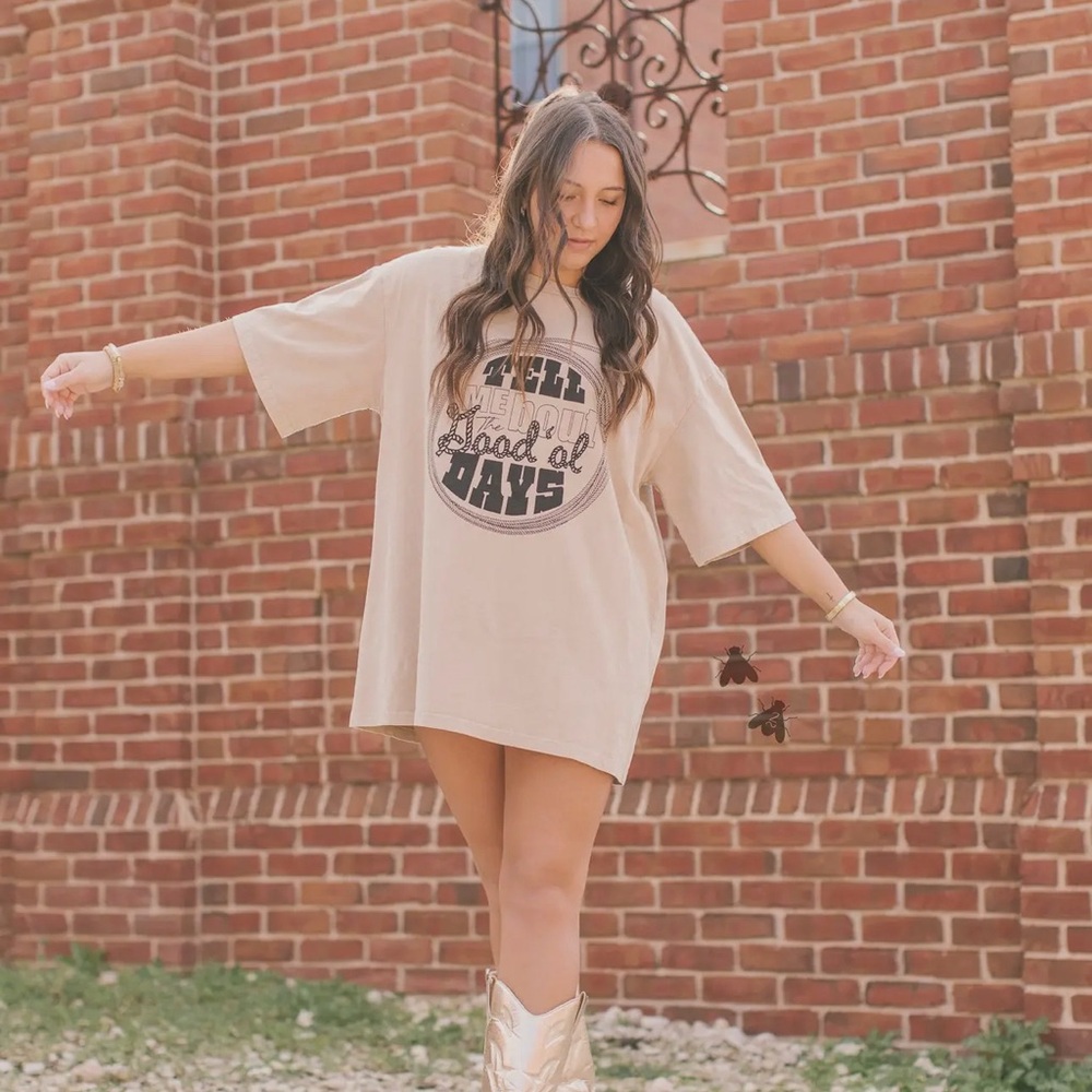 NWT Boho Western Graphic Oversized T-Shirt